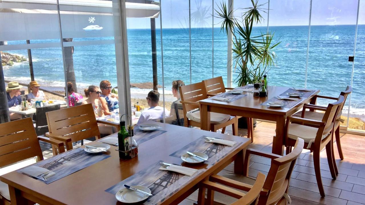Mi Capricho 3-5 Beachfront- Apartment With Sea Views In Costa Del Sol Sitio de Calahonda Exterior photo